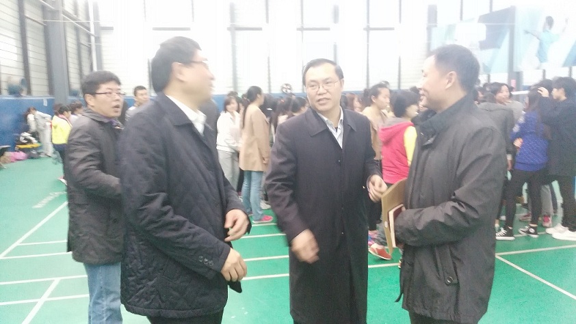 公司党委副书记王小林、副董事长何建平亲自到现场指导工作